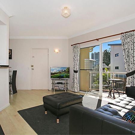 شقة Harmony - A Desirable Area In Broadbeach غولد كوست المظهر الخارجي الصورة